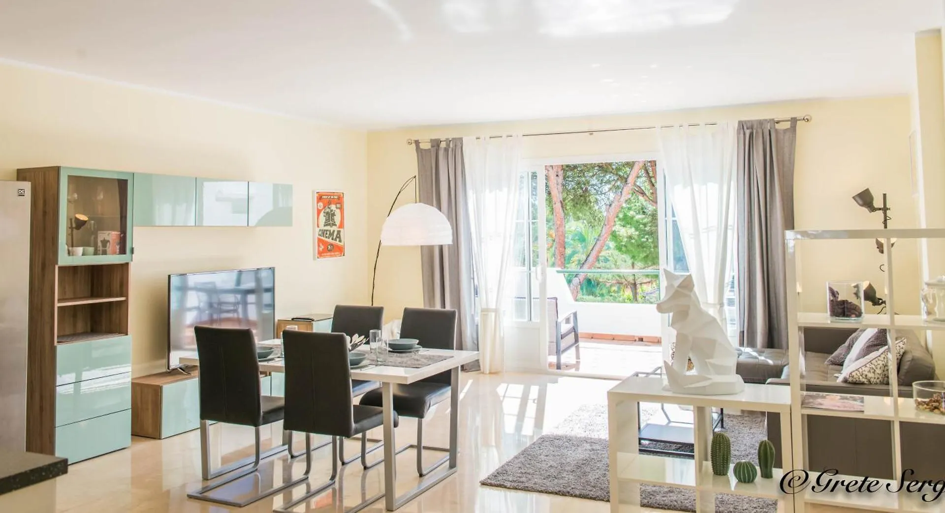 에스테포나 Life El Presidente Penthouse Pool View 아파트