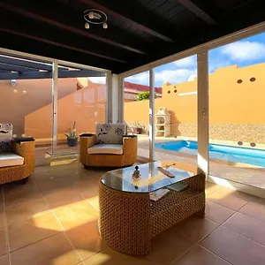 https://privilege-villa-sun.in-canary-islands.com